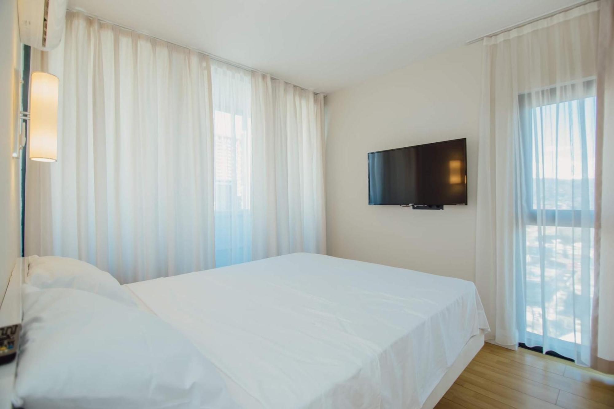 Aparthotel Orbi City Center Sea View Batumi Exteriér fotografie